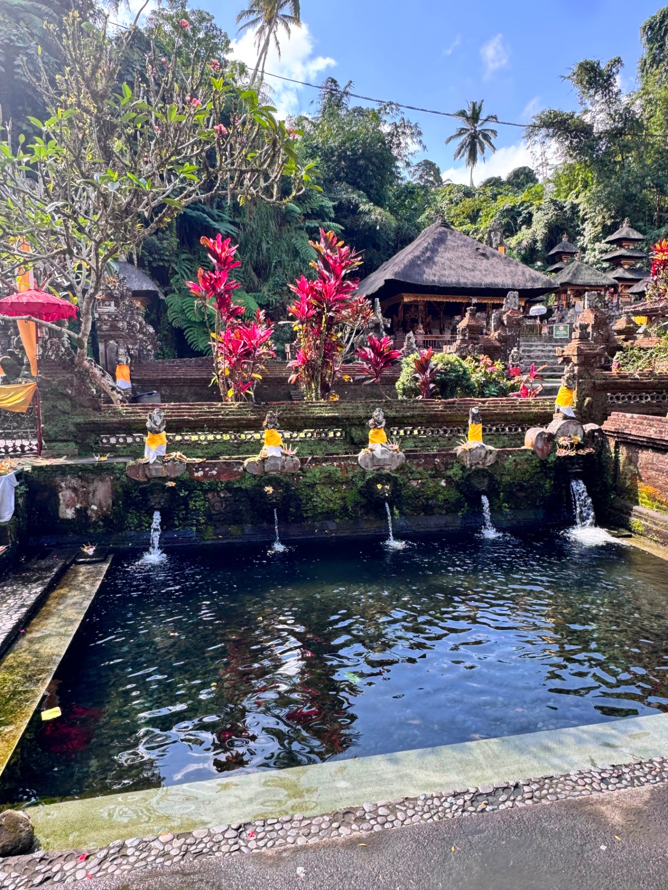 Tirta Empul purification fountains and offerings