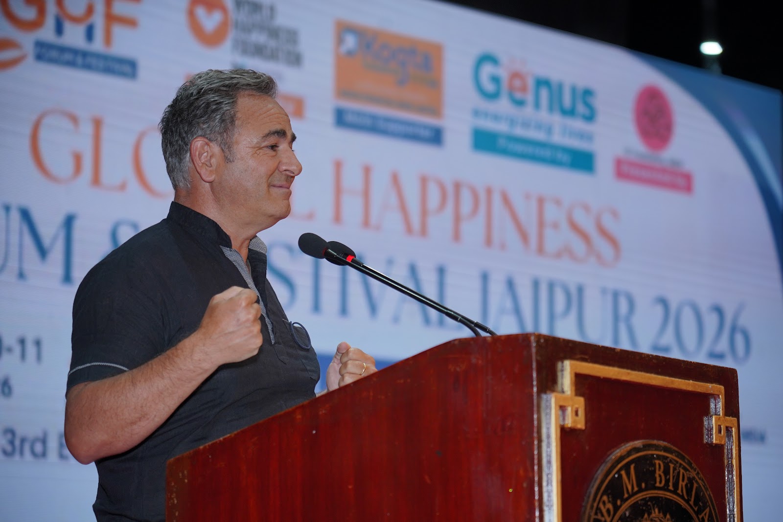 Luis Miguel Gallardo da las gracias a Jaipur